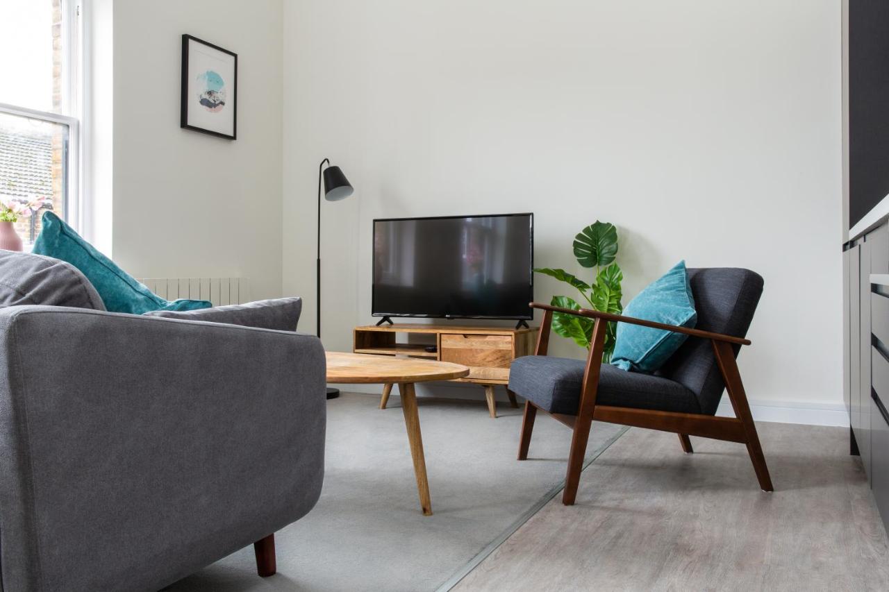 Queens Park By Viridian Apartments London Ngoại thất bức ảnh